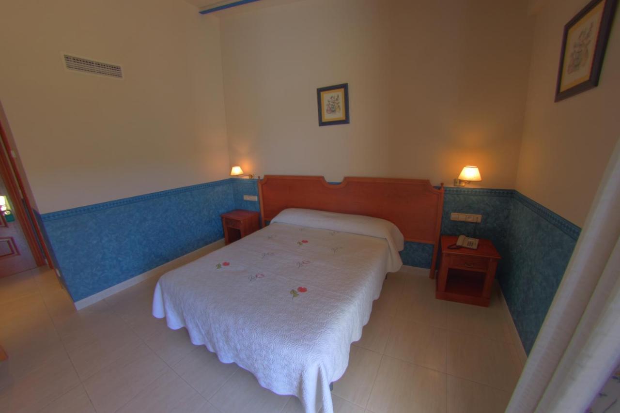 Hotel Avenida Beas de Segura Esterno foto