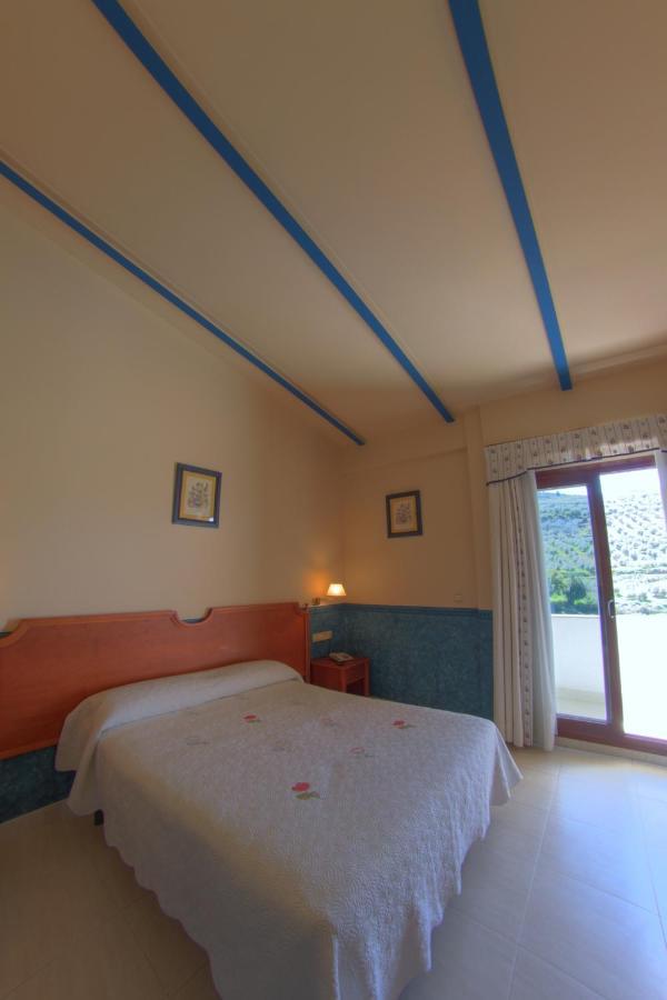 Hotel Avenida Beas de Segura Esterno foto
